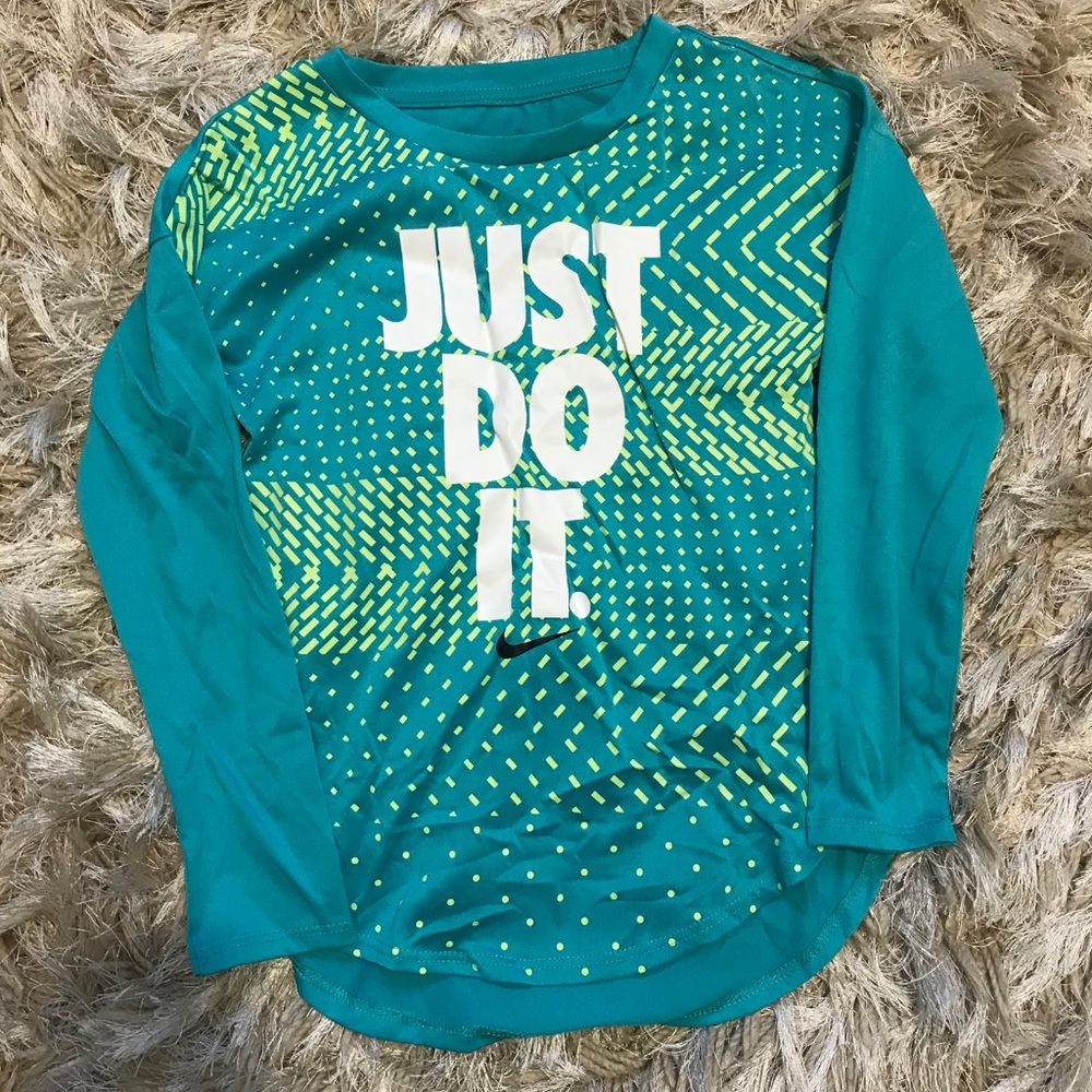 nike “just do it” top worn only once